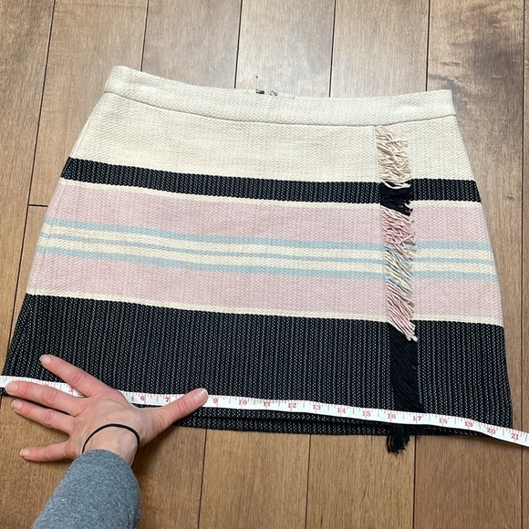 BCBGMAXAZRIA Malikka Woven Fringe Wrap Style Cotton Mini Skirt size 6 striped - Picture 10 of 11